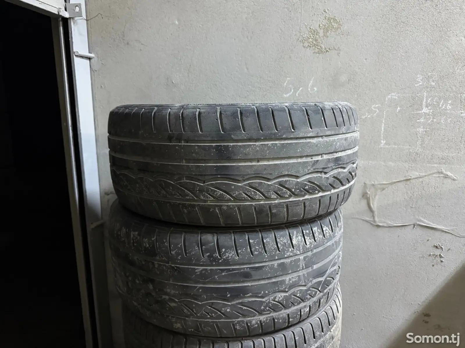 Шины DUNLOP 245/40 R18-1