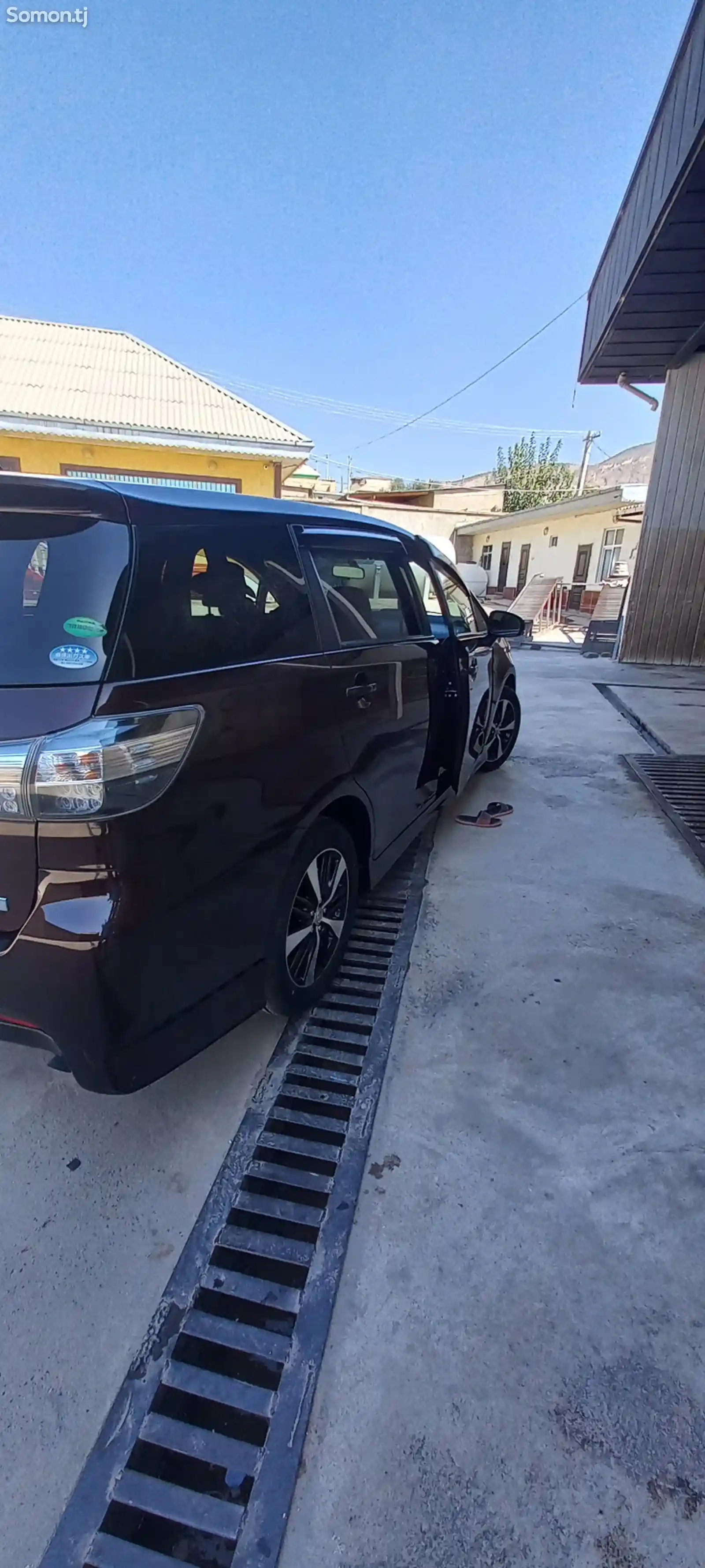 Toyota Wish, 2014-8