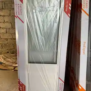 Дверь со стекло