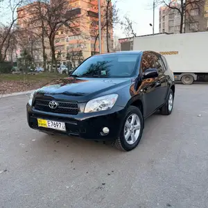 Toyota RAV 4, 2010