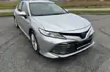 Toyota Camry, 2021-5