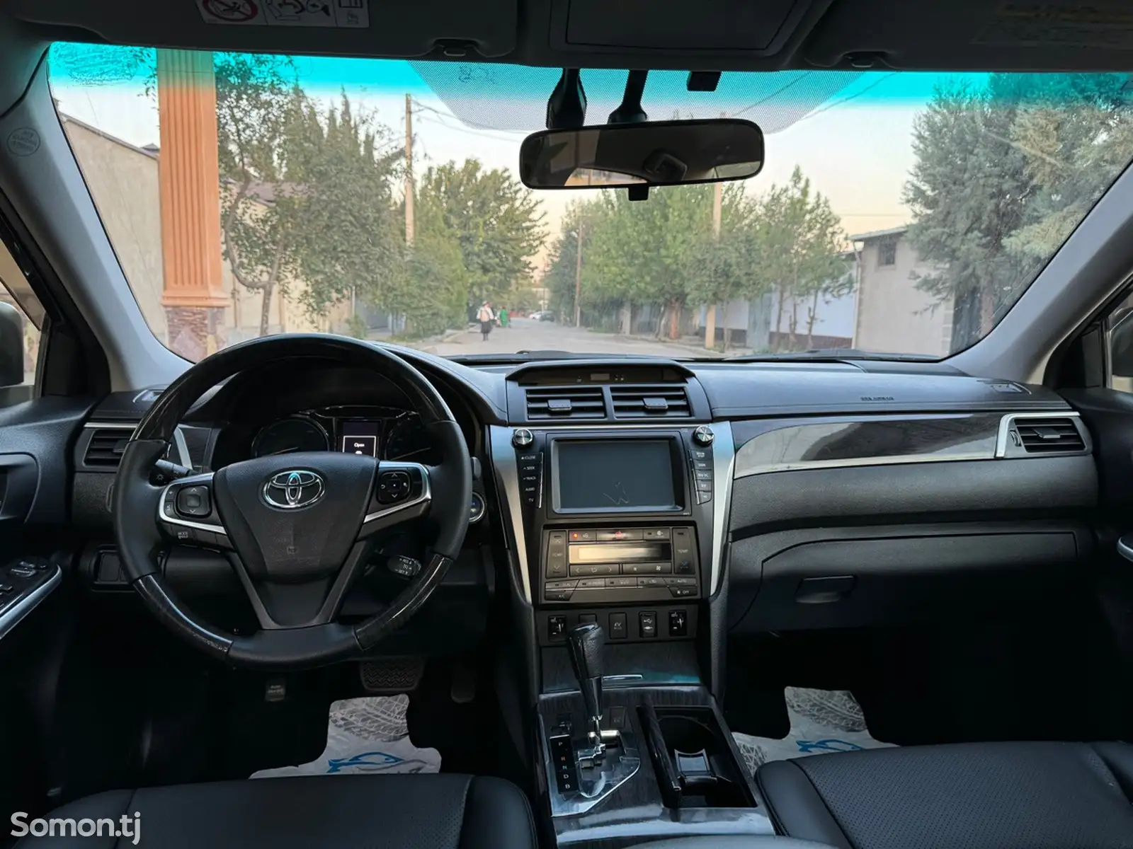 Toyota Camry, 2015-8