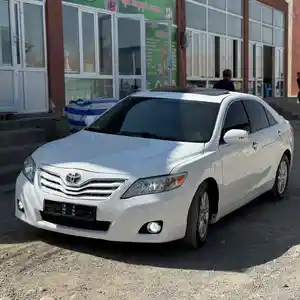 Toyota Camry, 2011