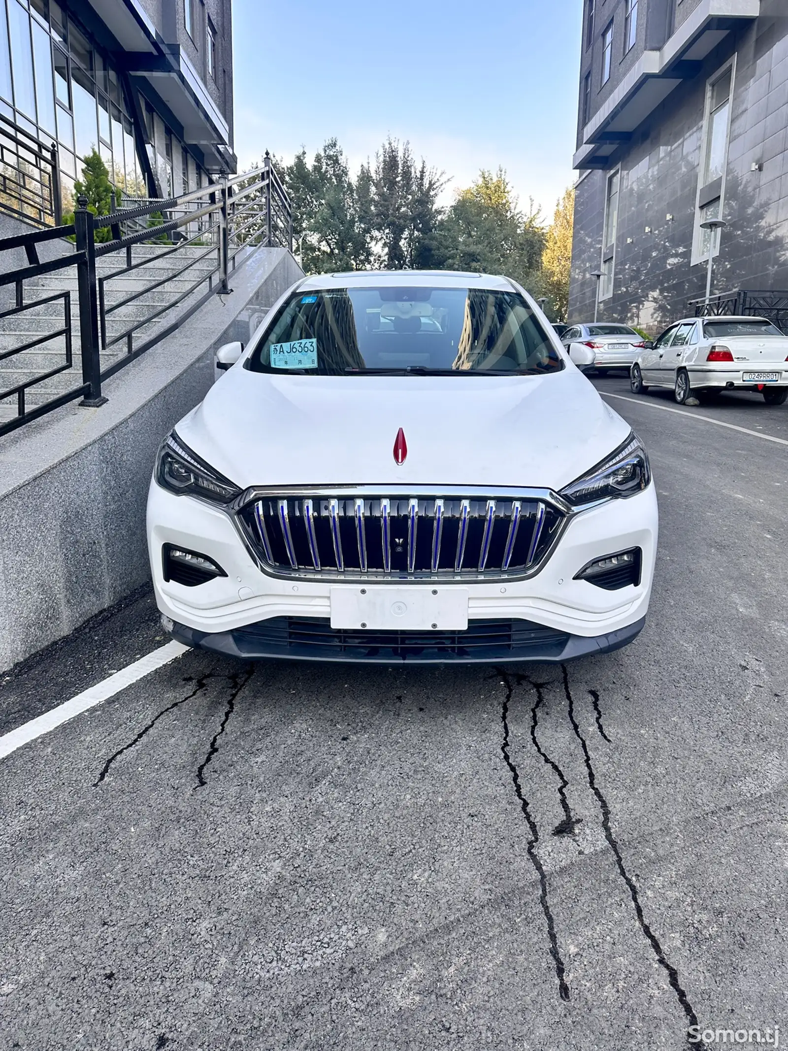 Hongqi HS3, 2019-1