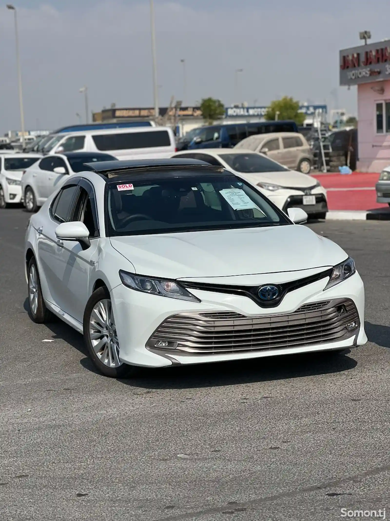 Toyota Camry, 2017-1