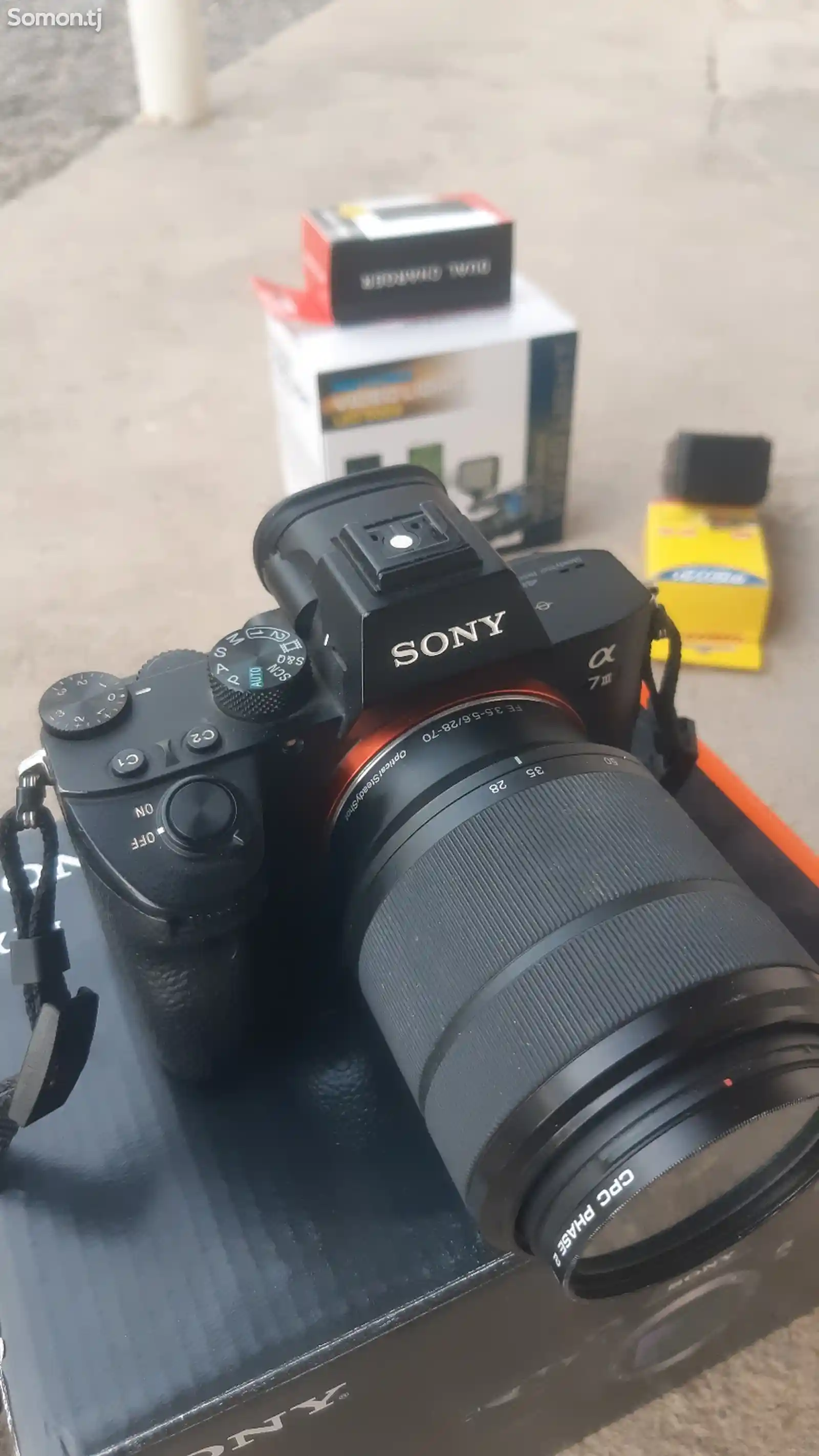 Профессиональный фотоаппарат sony A7 iii с объективом 28-70 f3.5-2