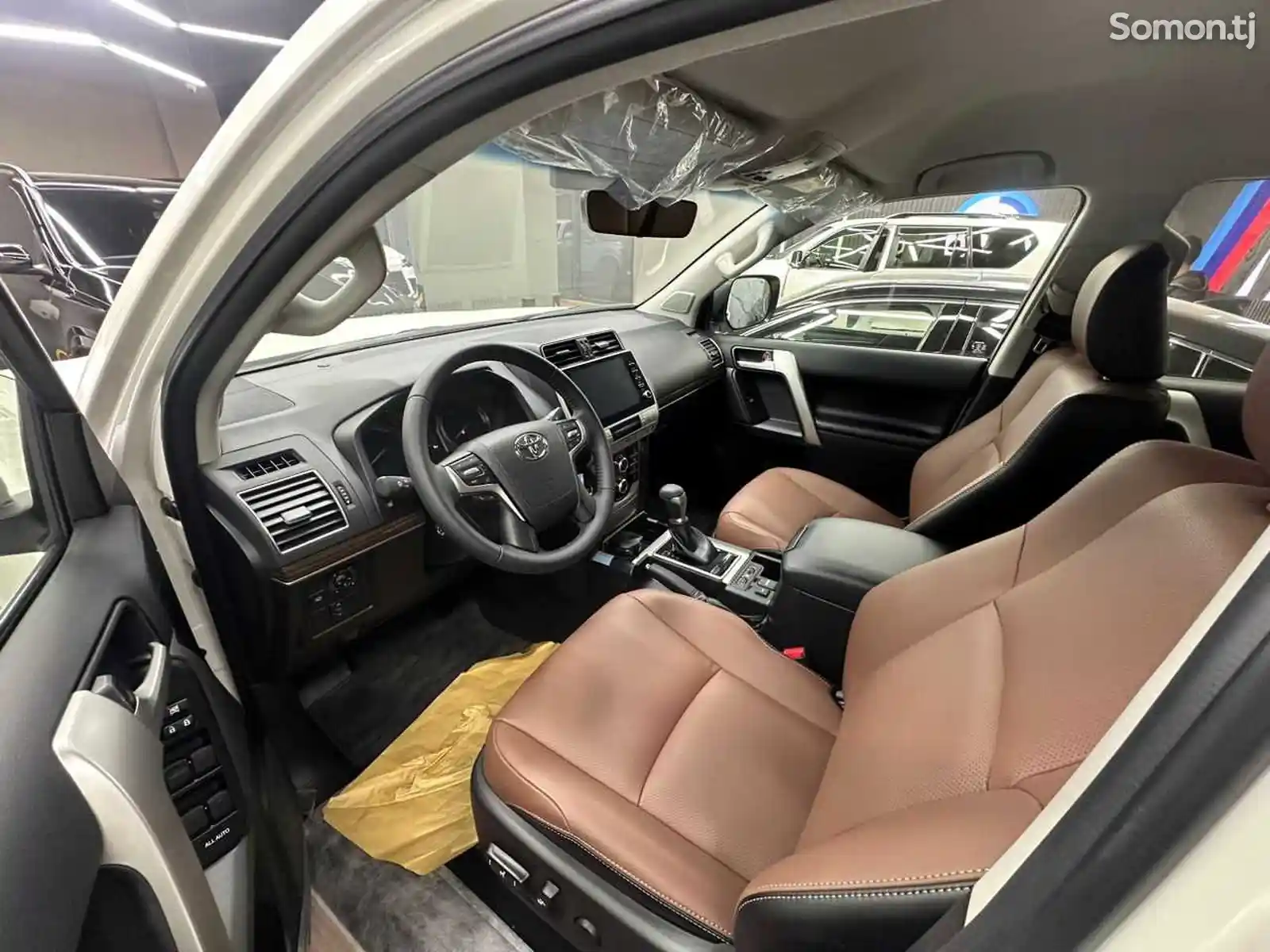 Toyota Land Cruiser Prado, 2024-4