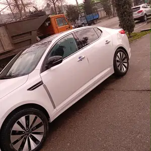 Kia K5, 2012