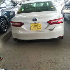 Toyota Camry, 2017