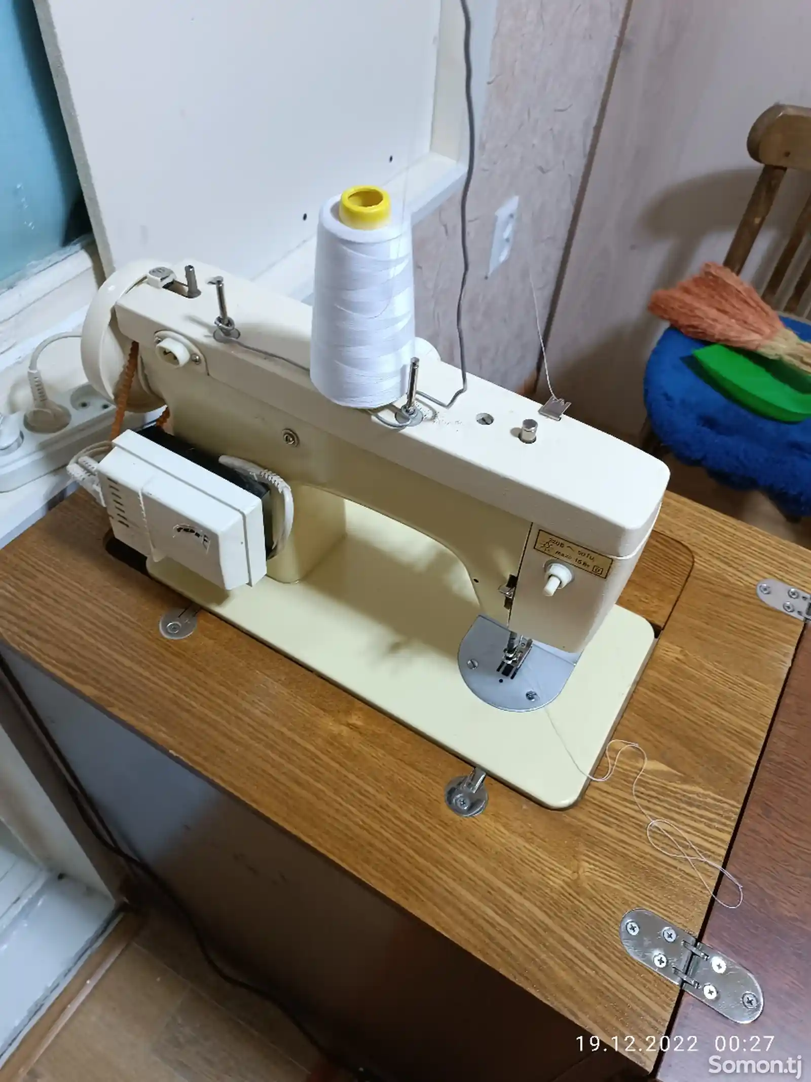 Швейная машинка Чайка 142 М-12