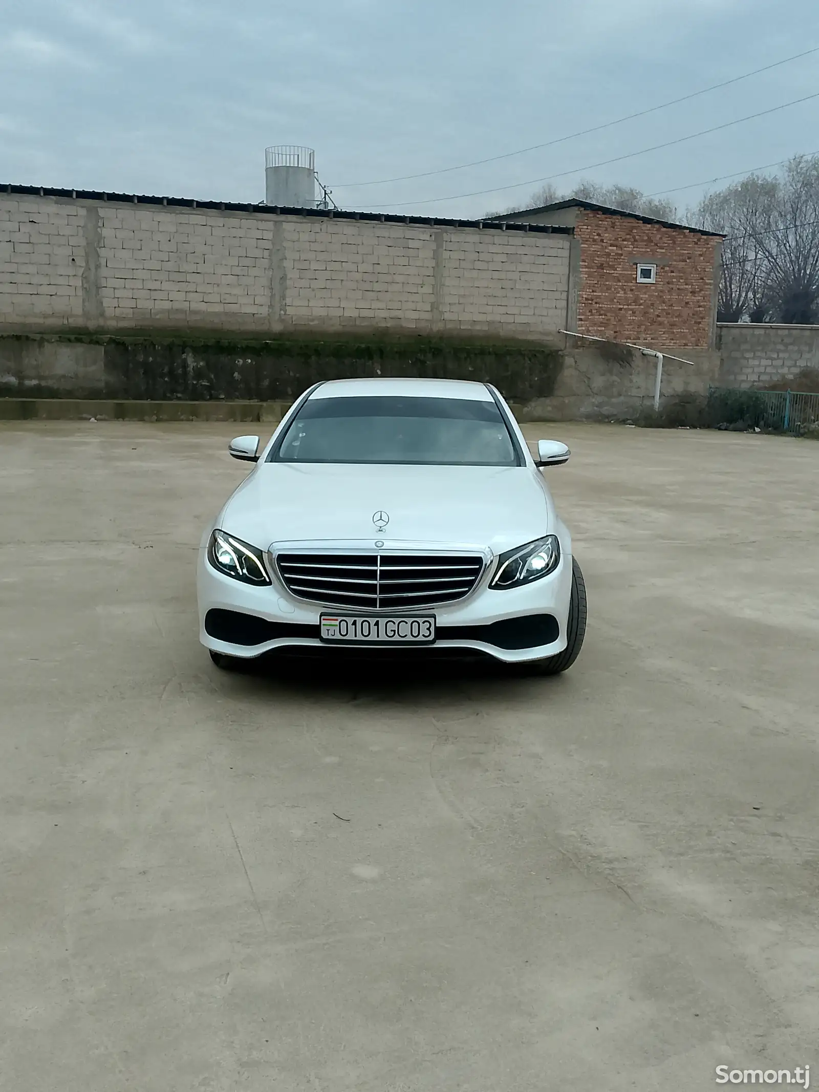 Mercedes-Benz E class, 2017-1