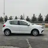 Renault Sandero, 2018-4