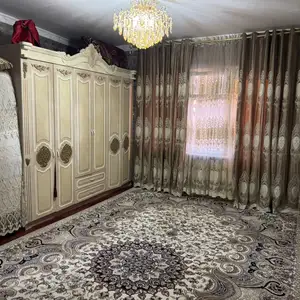 4-комн. квартира, 4 этаж, 82 м², Ҷоми А