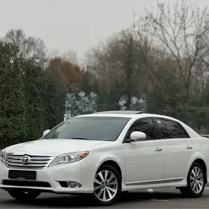 Toyota Avalon, 2011