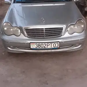 Mercedes-Benz C class, 2001