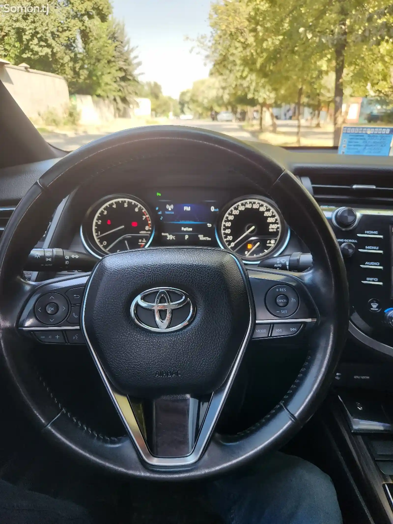 Toyota Camry, 2019-5