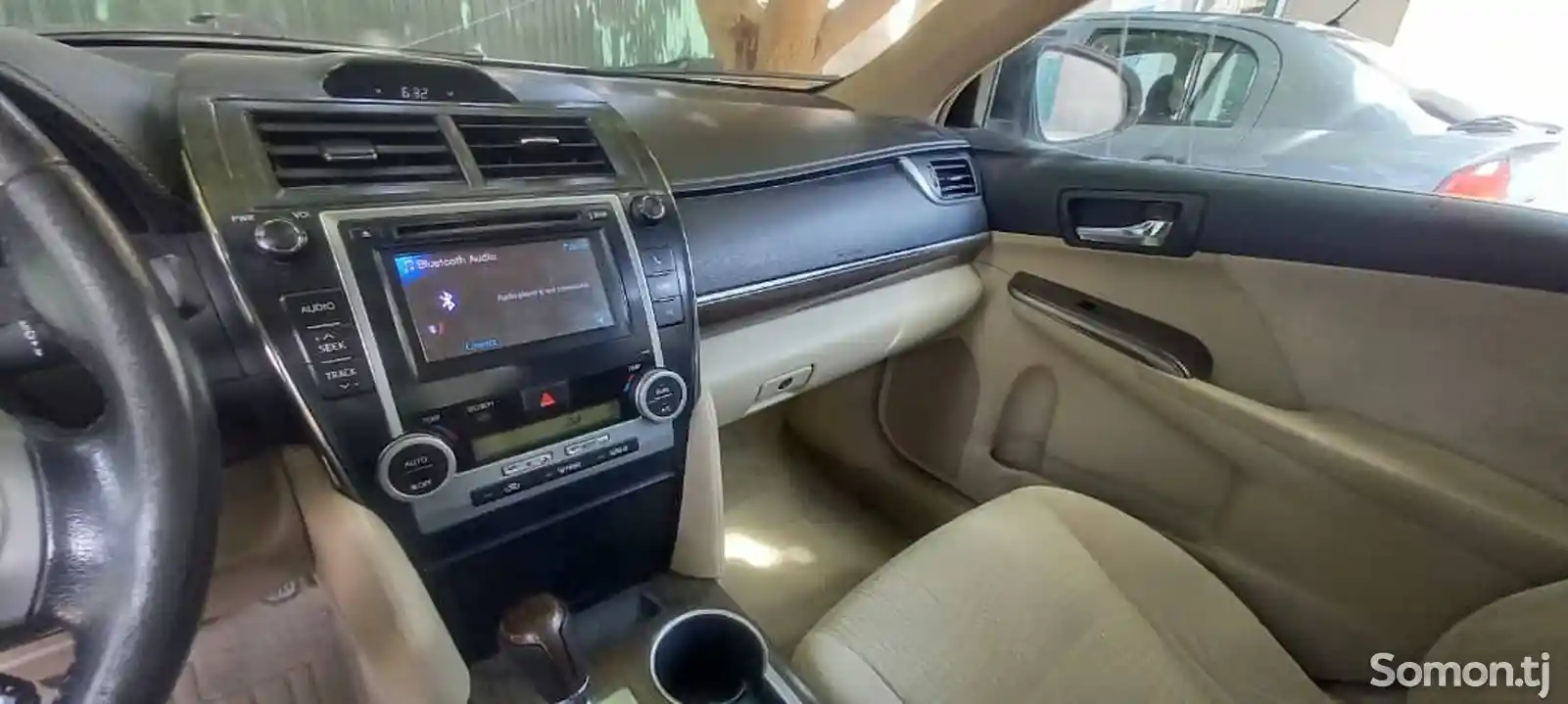 Toyota Camry, 2012-4