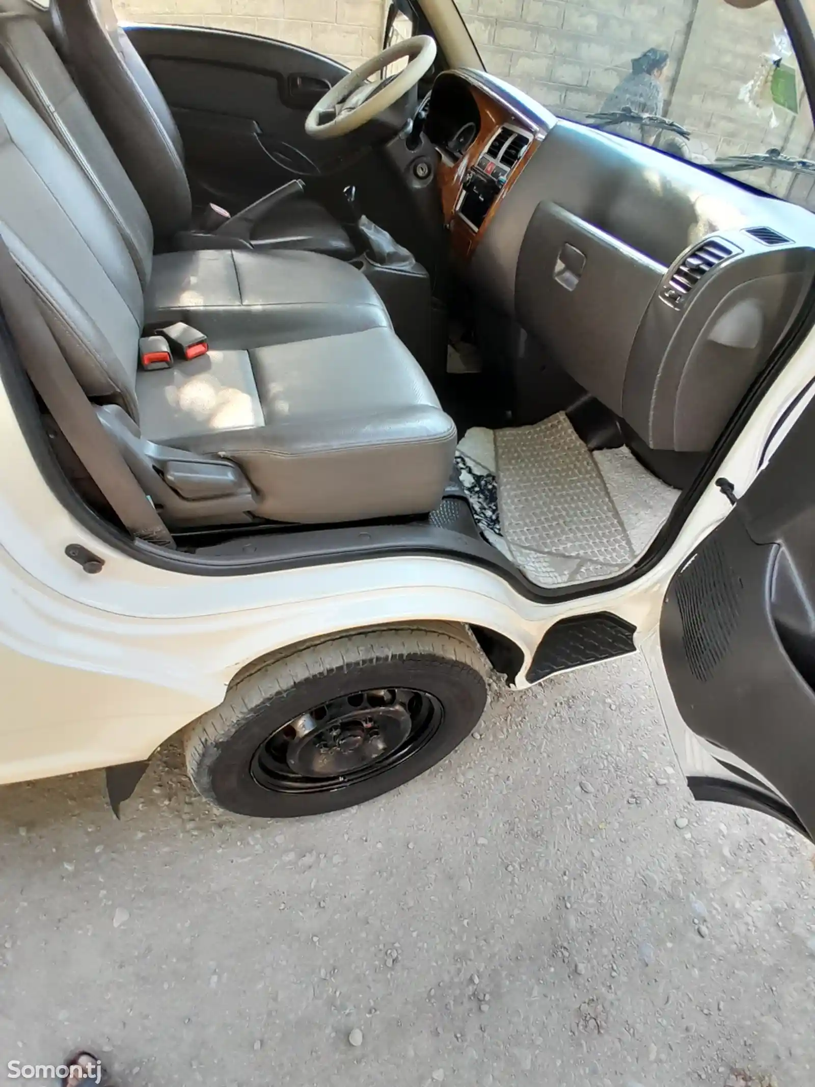 Бортовой автомобиль Hyundai Porter 2, 2010-3