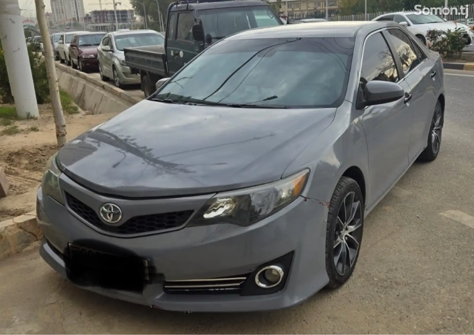 Toyota Camry, 2012-1