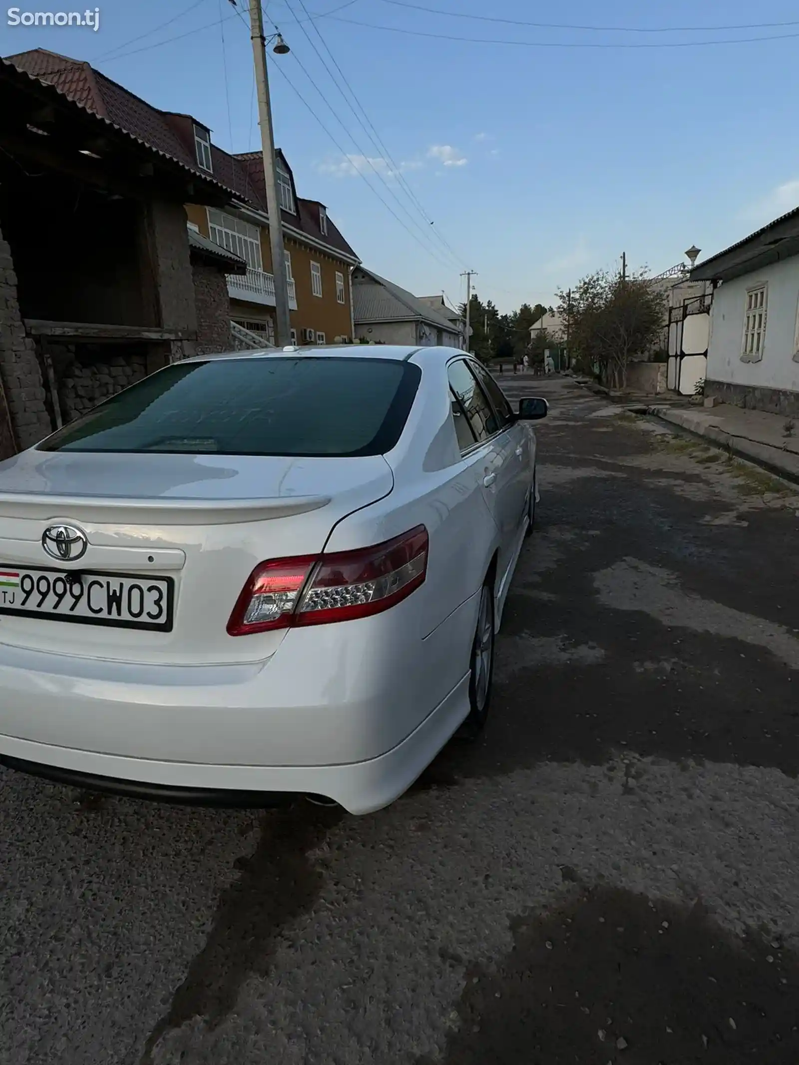 Toyota Camry, 2011-8