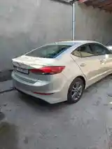 Hyundai Elantra, 2017-2