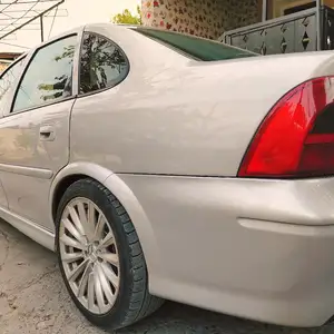 Opel Vectra B, 2001