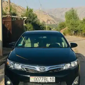 Toyota Camry, 2014