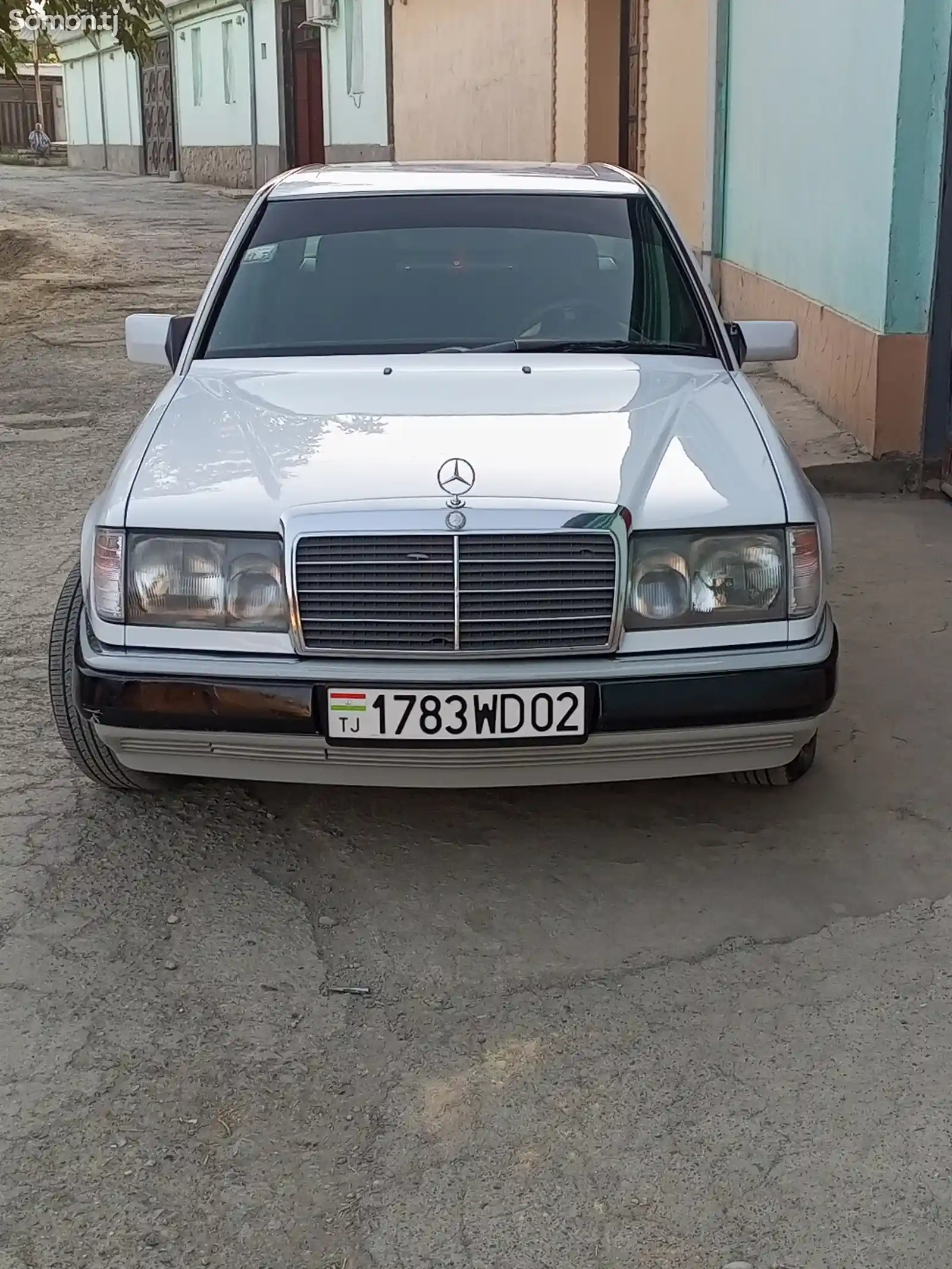 Mercedes-Benz W124, 1992-1