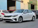 Kia Optima, 2016-10