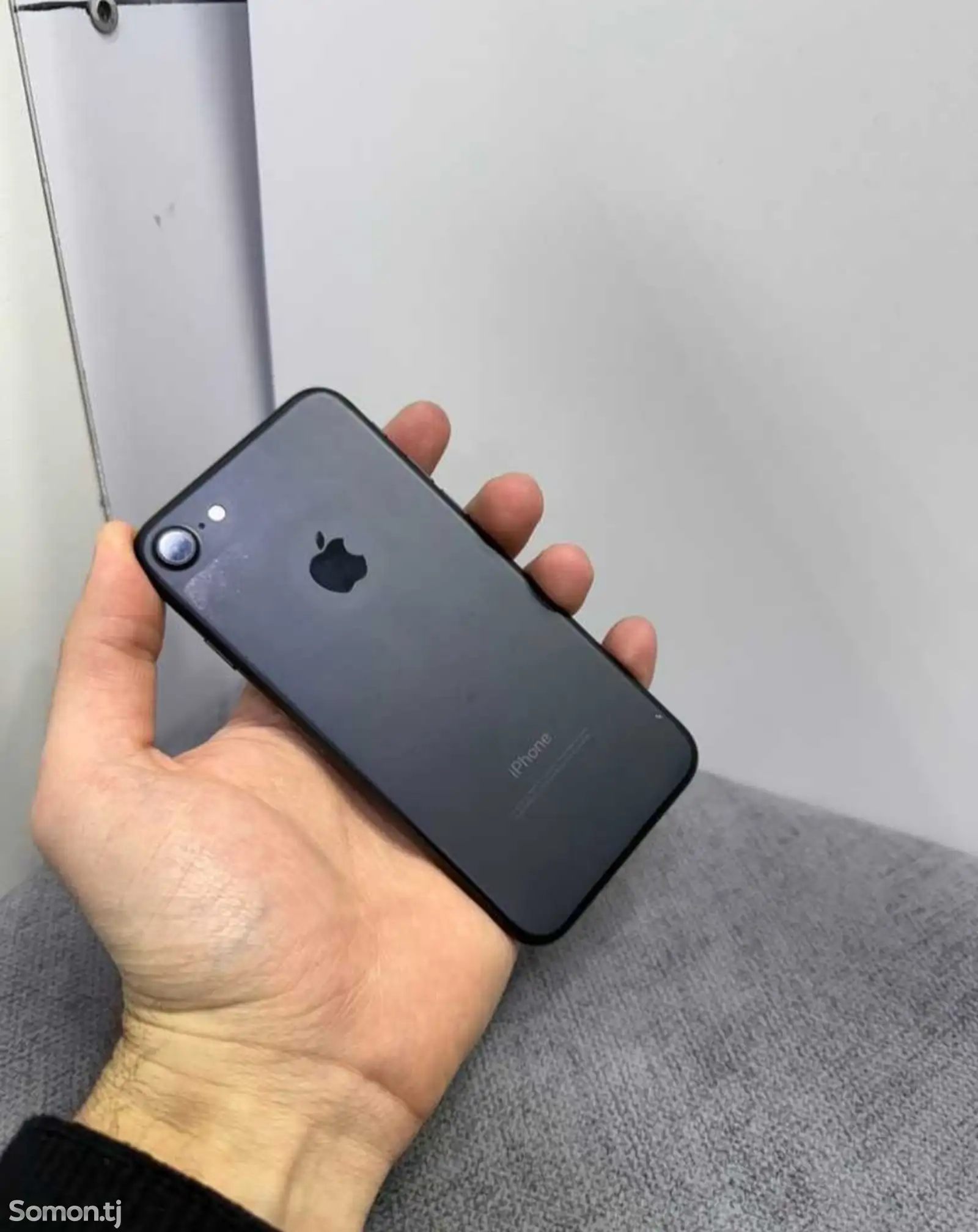 Apple iPhone 7, 32 gb-1