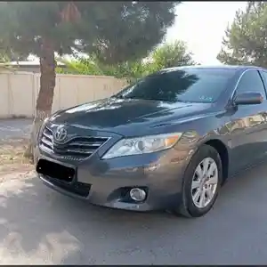 Toyota Camry, 2011