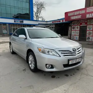 Toyota Camry, 2011