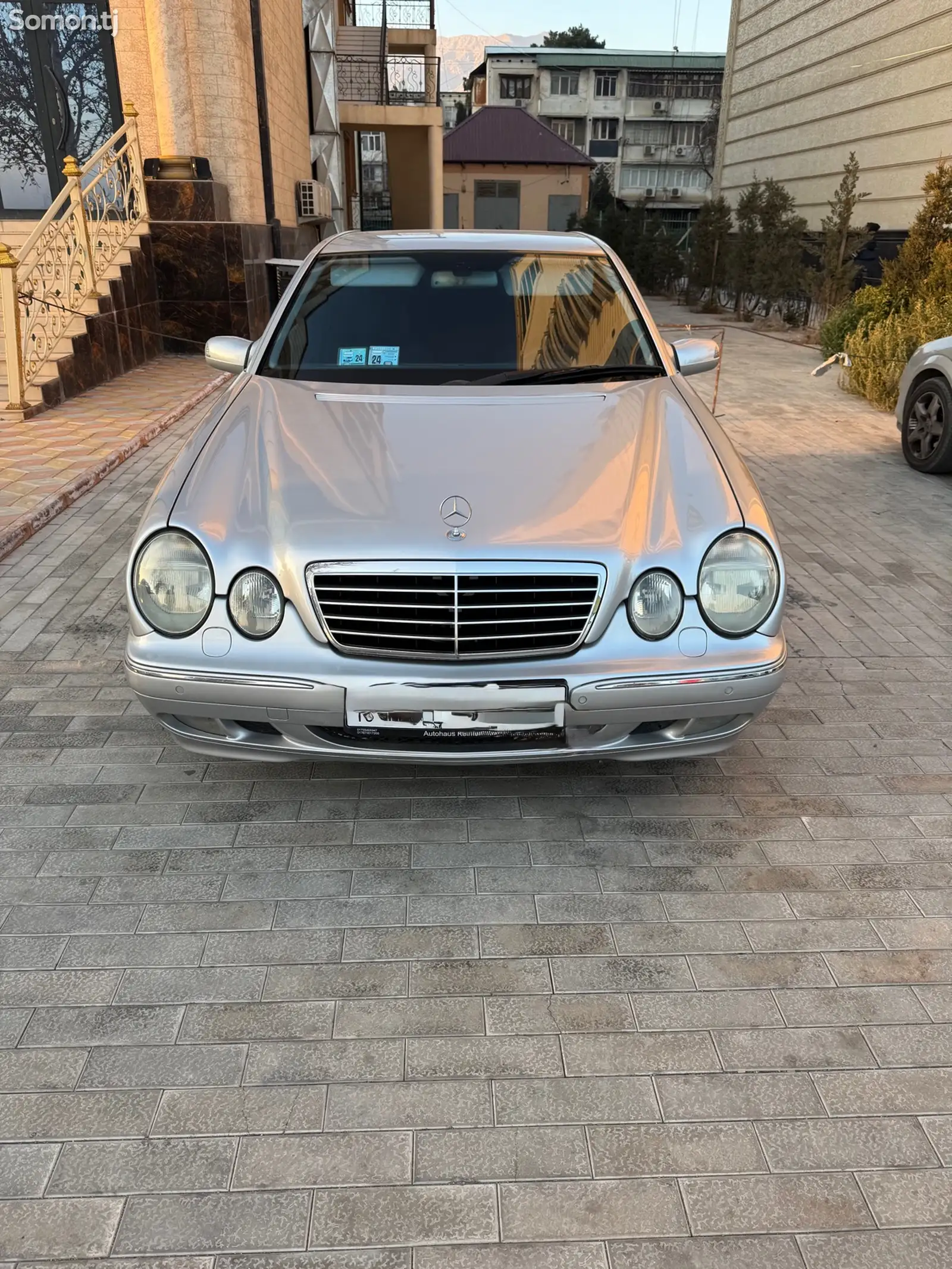 Mercedes-Benz E class, 2000-1