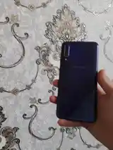 Samsung Galaxy A30 es-2