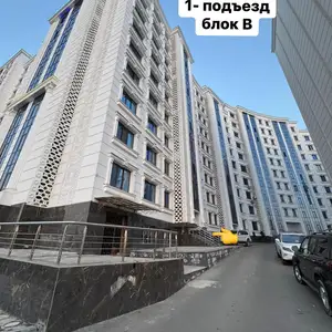 2-комн. квартира, 3 этаж, 90 м², Сафо