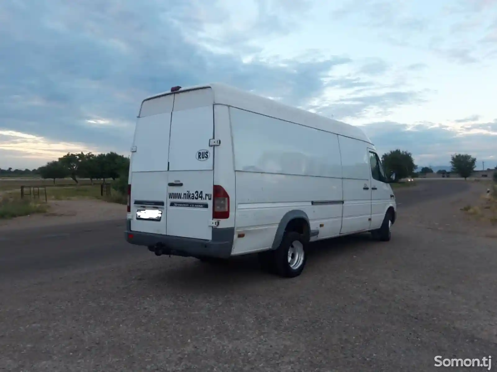 Фургон Mercedes-Benz sprinter 2013-2