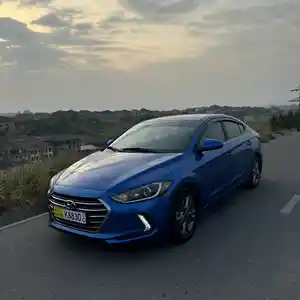 Hyundai Elantra, 2017