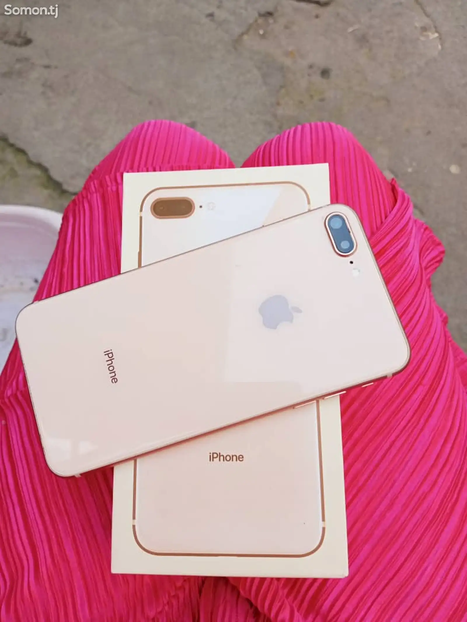 Apple iPhone 8 plus, 64 gb, Gold-1