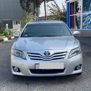 Toyota Camry, 2011