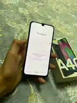 Samsung Galaxy A40-2