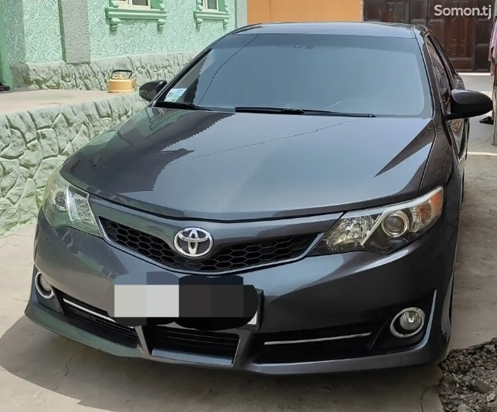 Toyota Camry, 2012-1