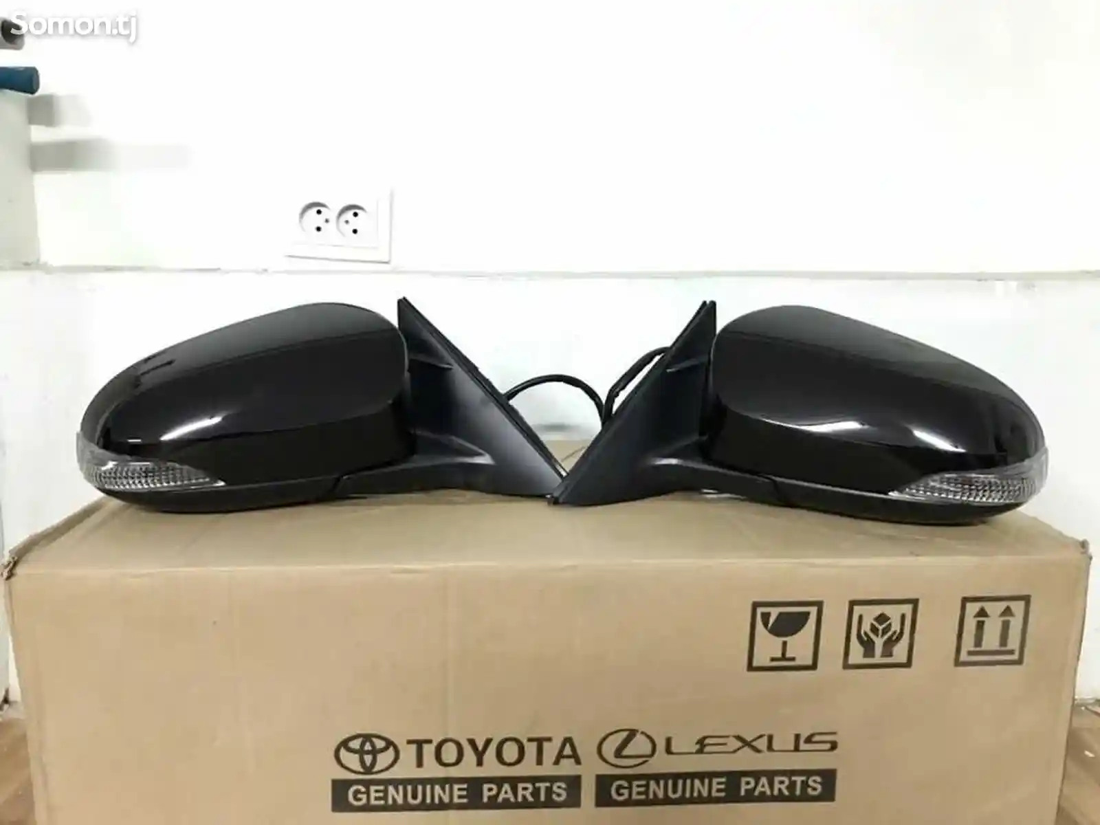 Боковое зеркало для Toyota Camry 5 чёрный-2
