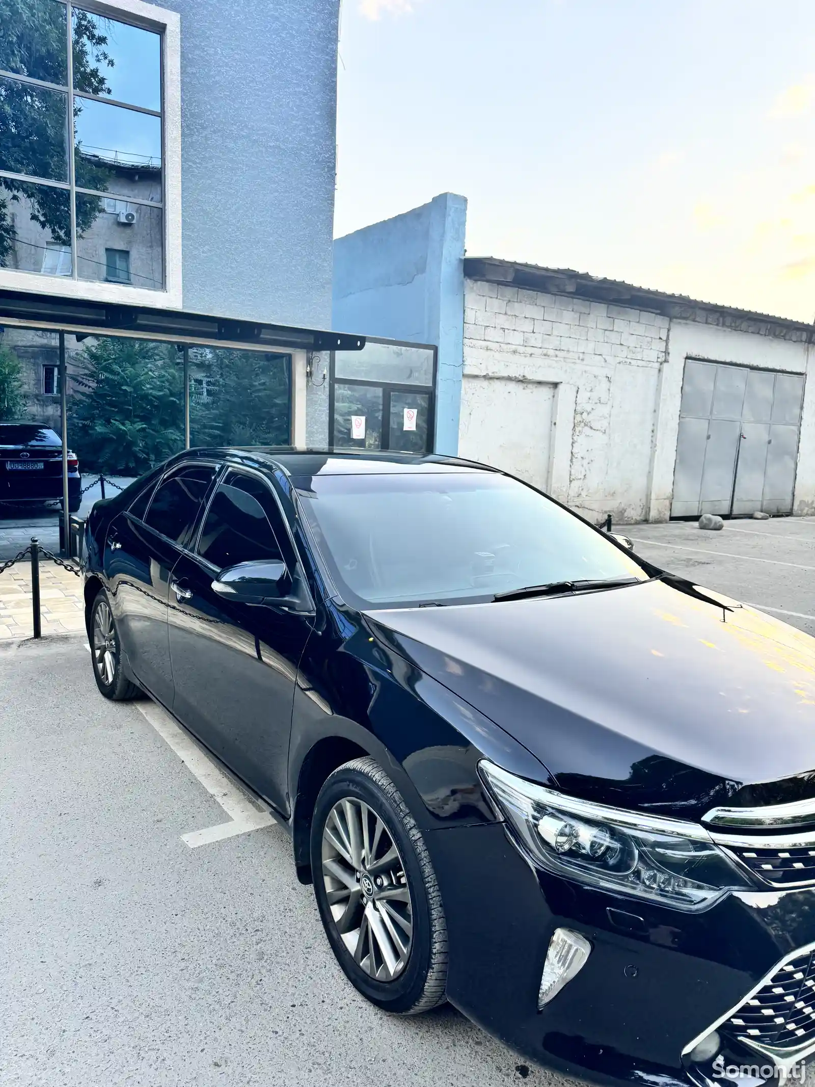 Toyota Camry, 2017-3