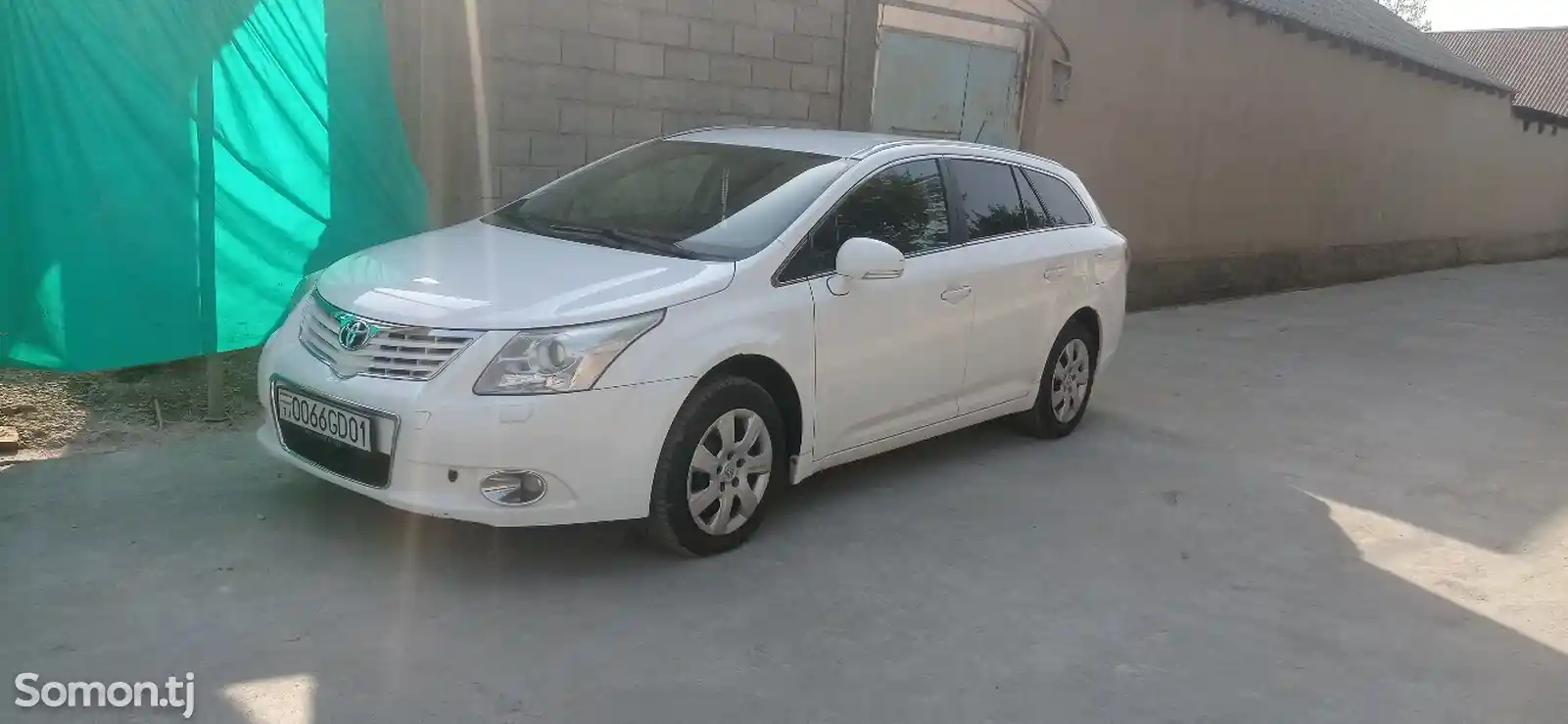 Toyota Avensis, 2010-3