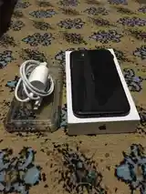 Apple IPhone 11-4