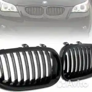 Решетка радиатора BMW e60