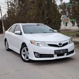 Toyota Camry, 2014