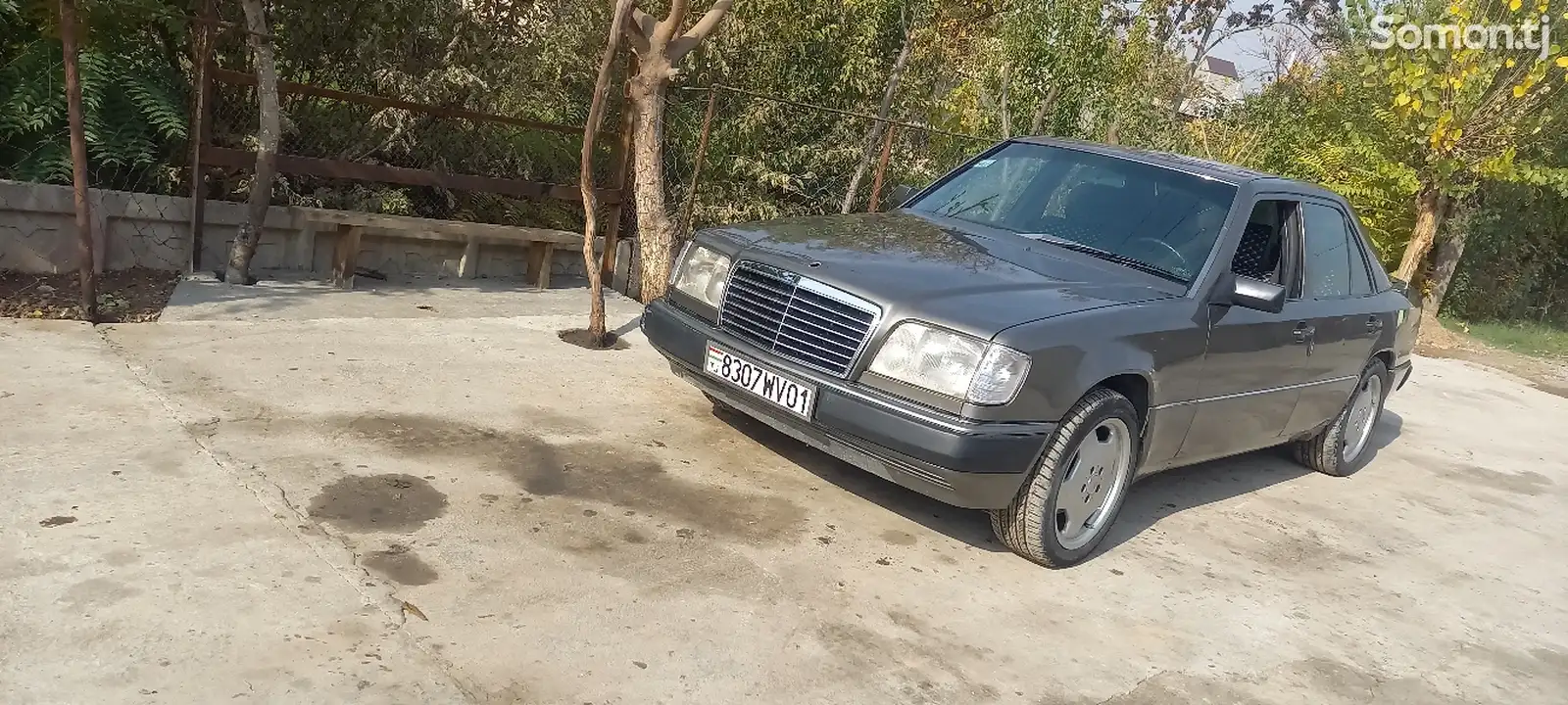 Mercedes-Benz W124, 1990-1