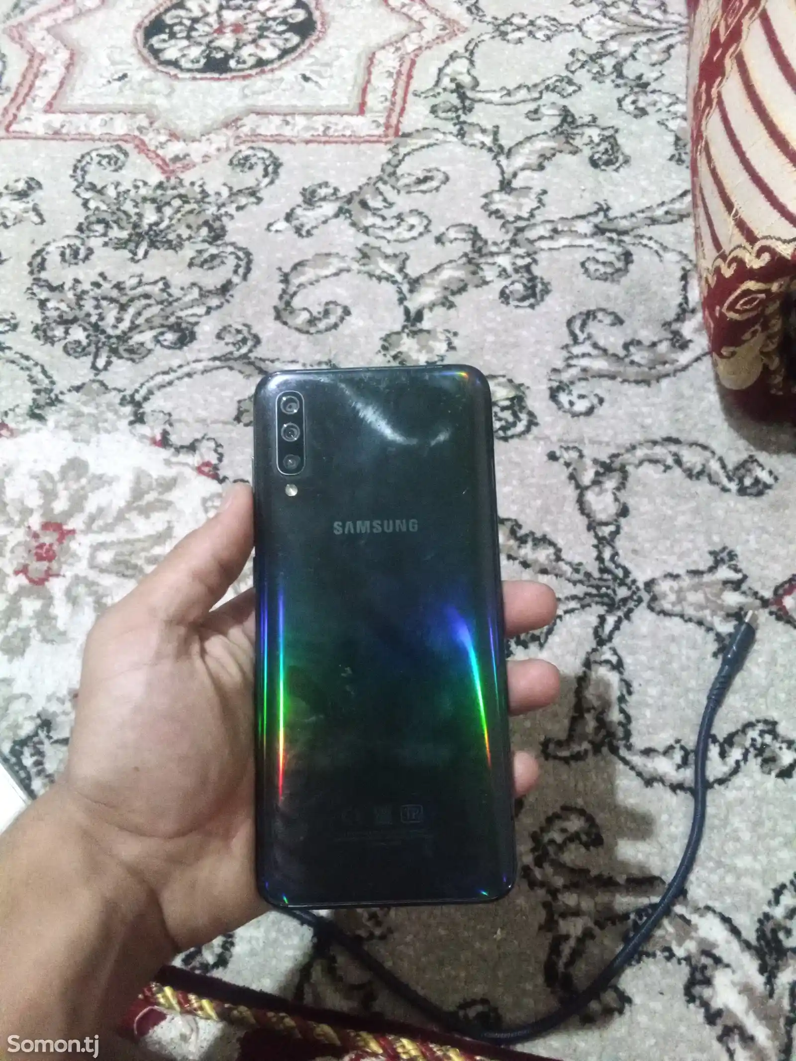 Samsung Galaxy A70-1