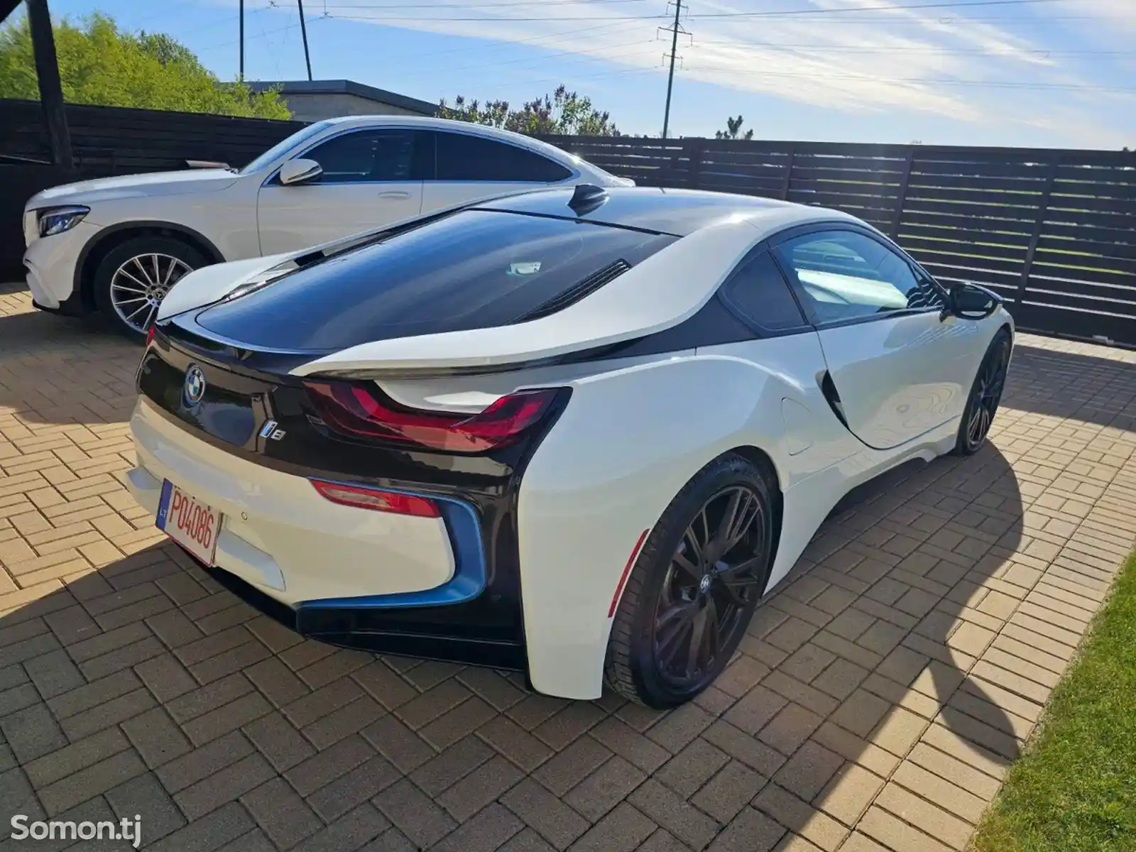 BMW i8, 2015-11